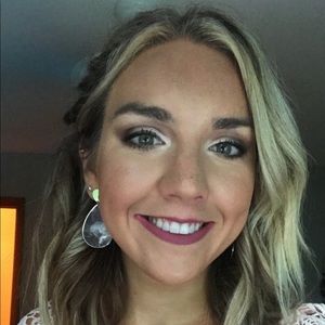 Meet your Posher, Colleen